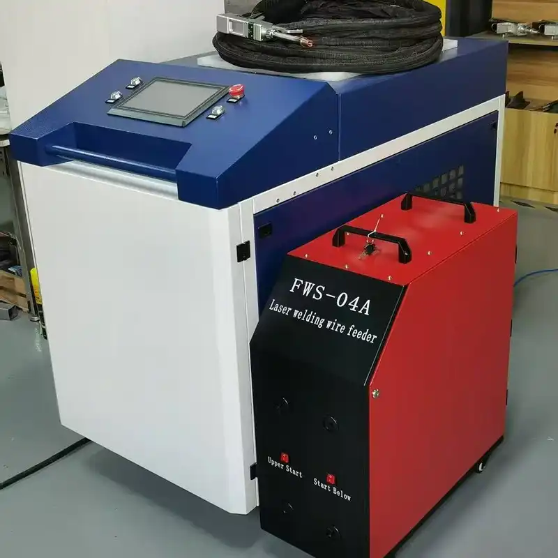 6000w water cooled handheld fiber laser welder