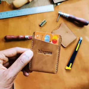 CO2 Laser Engraving Machine engraving on bank card holders genuine leather co2 laser engraving cutting machine