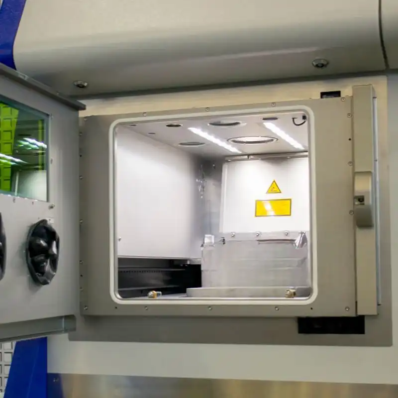 400G optical transceiver modules undergoing rapid thermal shock testing